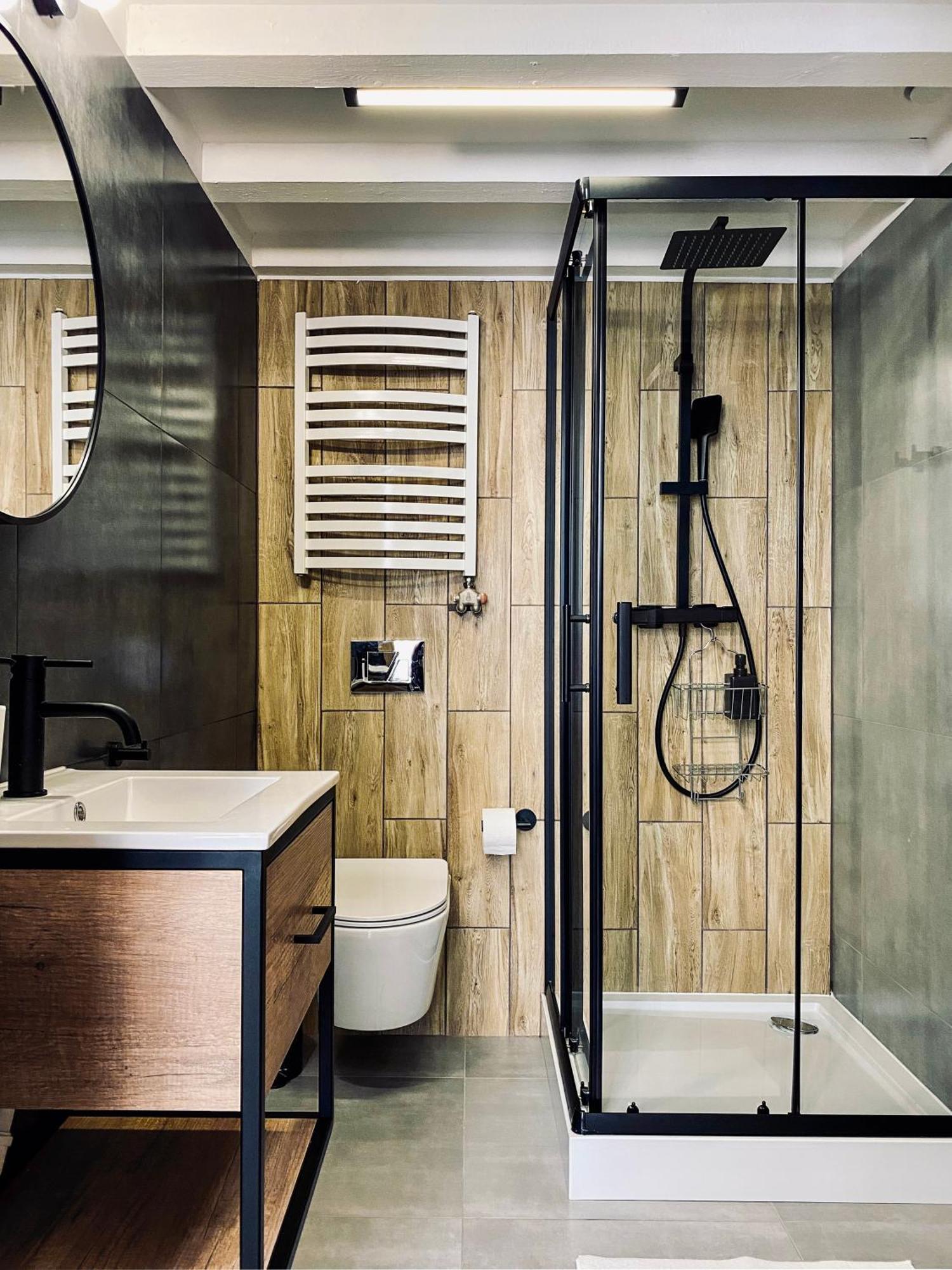 Premium Jacuzzi For Couples, Old Town Apartment